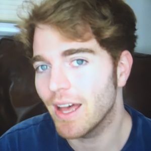 Meet your Posher, Mia